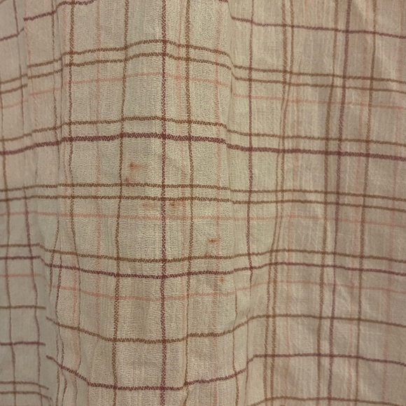 Patagonia Beige and Red Plaid Casual Button Down Shirt - Picture 6 of 6